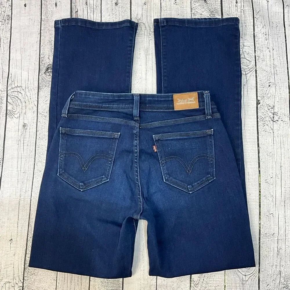 LEVI’S Curvy Bootcut Jeans - Picture 2 of 6